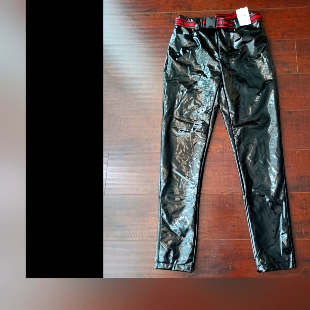 Forever 21 patent black pants